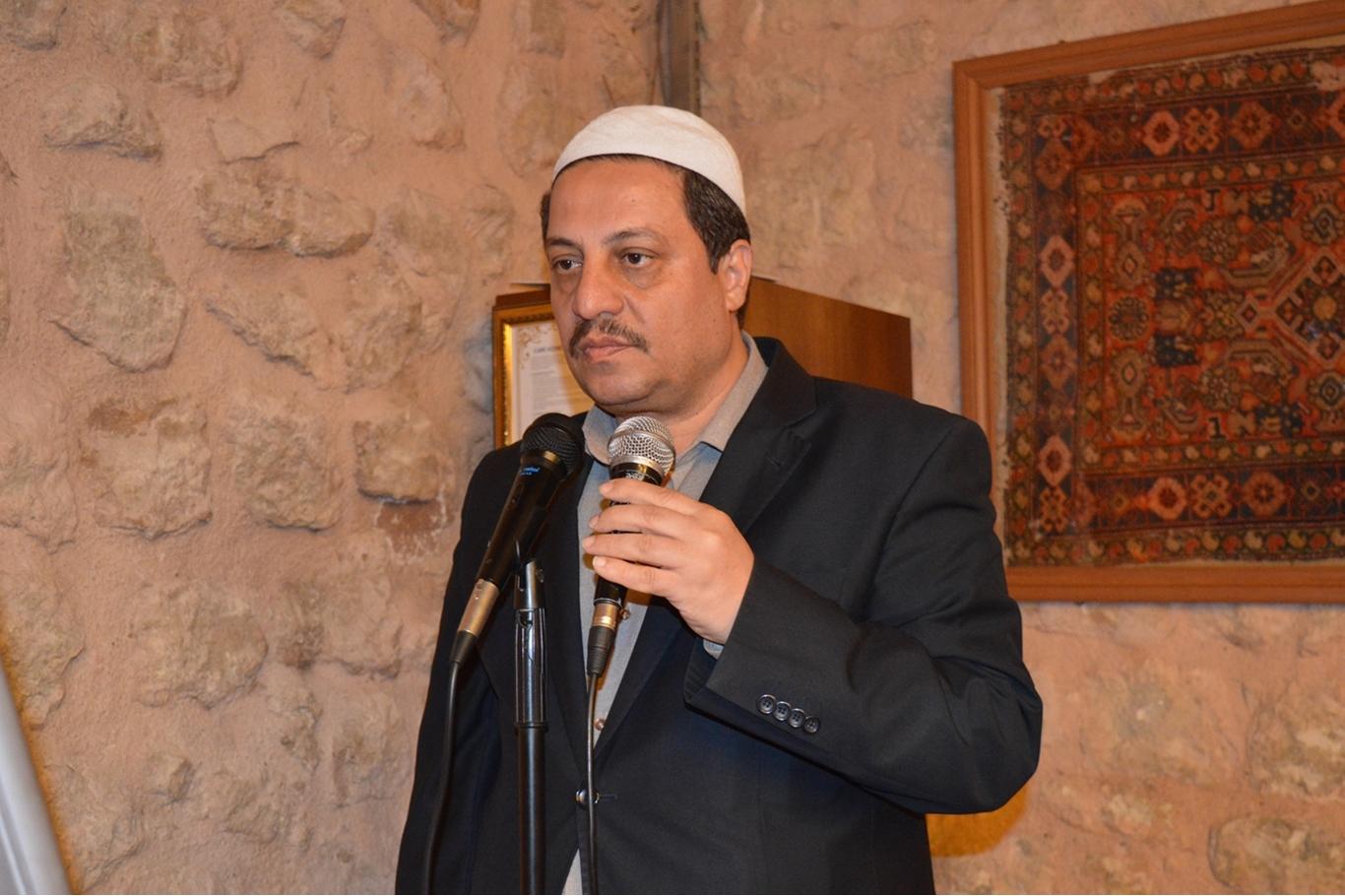 Siirt’in tüm cami minarelerinden dua okunarak ‘Evde kalın’ mesajı verildi Siirt’in tüm cami minarelerinden dua okunarak ‘Evde kalın’ mesajı verildi